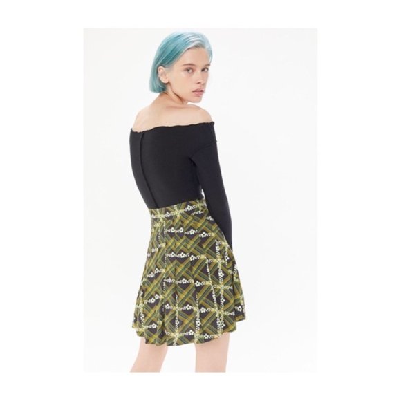URBAN OUTFITTERS Emerson Print Pleated Mini Skirt - Picture 11 of 11